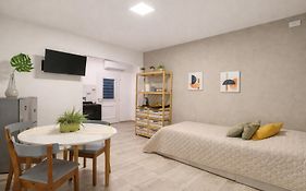 Departamento en vicente López hasta 3 personas súper comodo